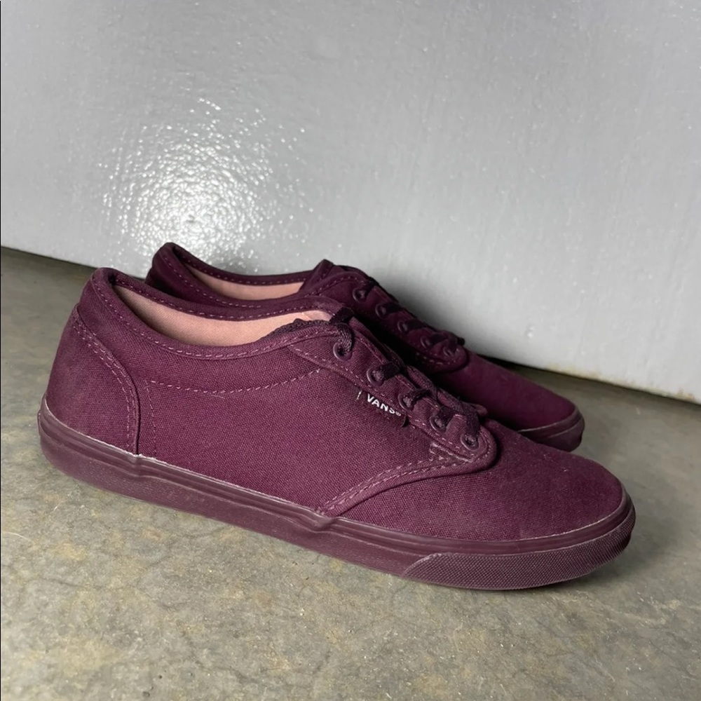 Vans off the wall skate shoes*